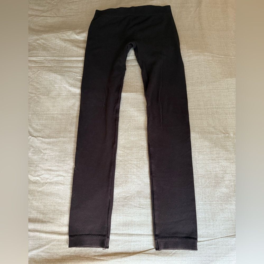 Manifesto Woman’s Chocolate Brown Cotton Blend Leggings. Fits like a Medium.